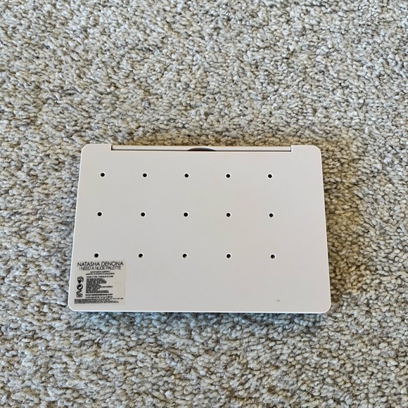 Natasha Denona I Need a Nude Eyeshadow Palette - Picture 2 of 10